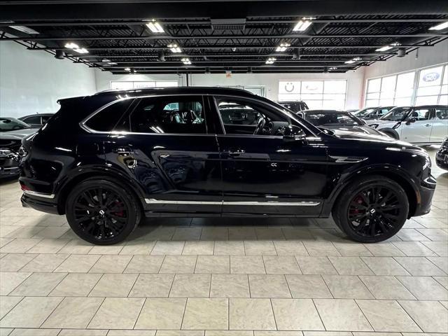 Photo of 2021 Black Bentley Bentayga