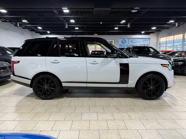 Photo of 2017 White Land Rover Range Rover