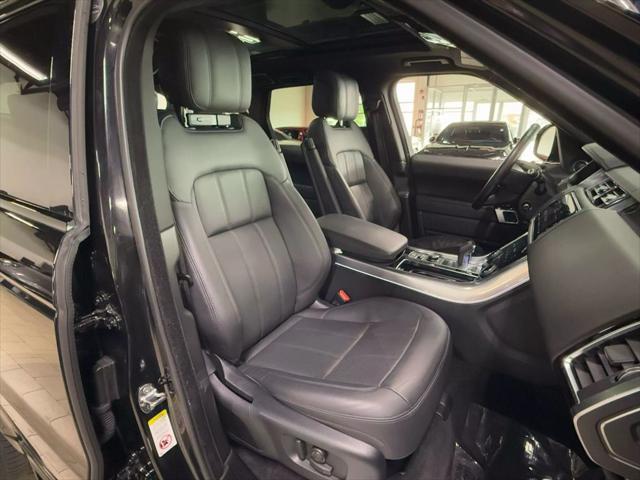 Photo of 2020 Black Land Rover Range Rover Sport