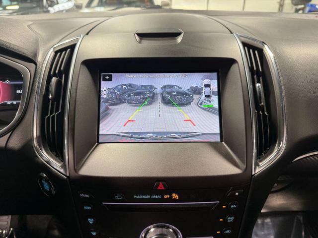 Photo of 2019 Magnetic Metallic Ford Edge