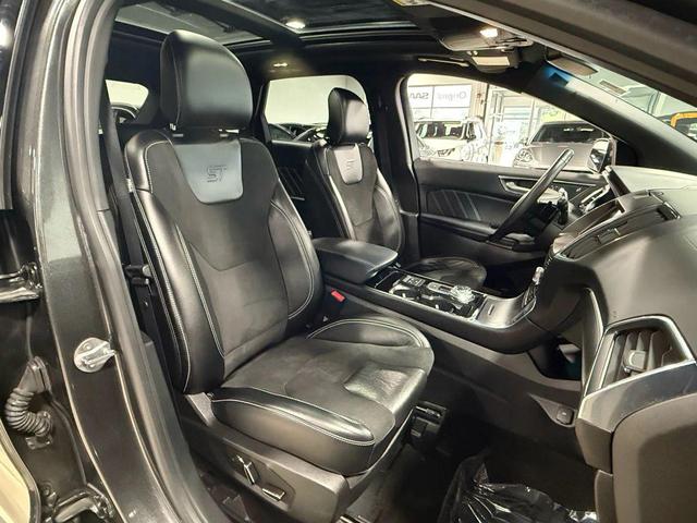 Photo of 2019 Magnetic Metallic Ford Edge