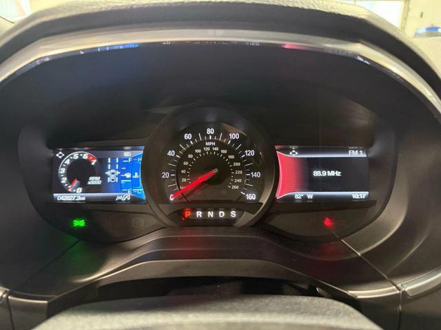 Photo of 2019 Magnetic Metallic Ford Edge