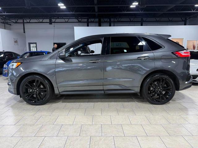 Photo of 2019 Magnetic Metallic Ford Edge