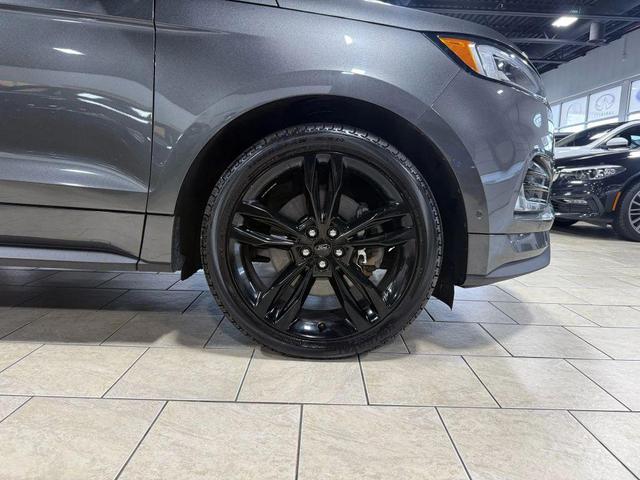 Photo of 2019 Magnetic Metallic Ford Edge