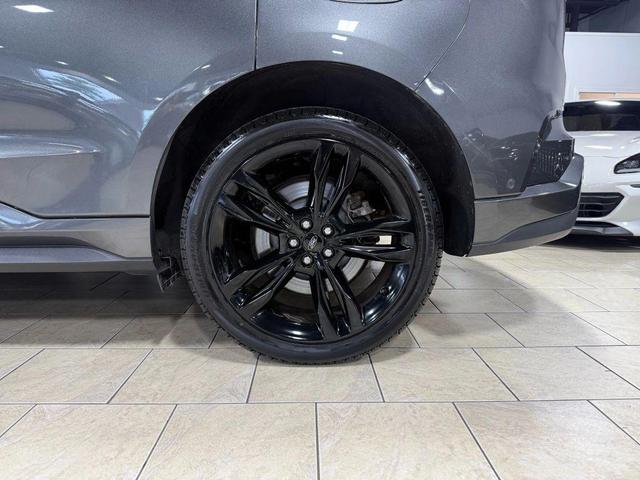 Photo of 2019 Magnetic Metallic Ford Edge