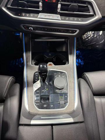 Photo of 2022 Gray BMW X5 PHEV