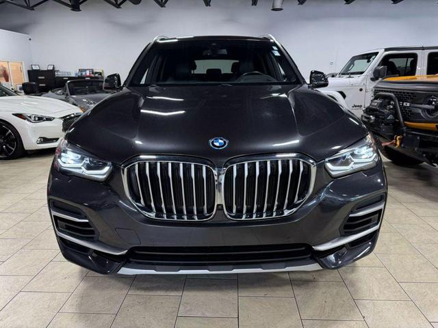 Photo of 2022 Gray BMW X5 PHEV