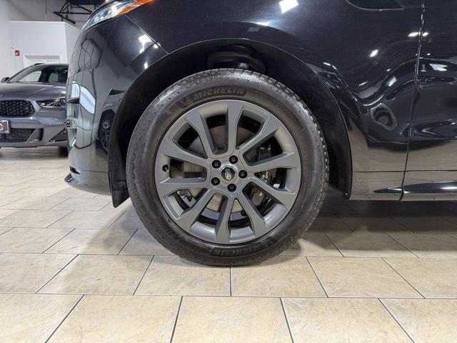 Photo of 2024 Santorini Black Metallic Land Rover Range Rover Sport