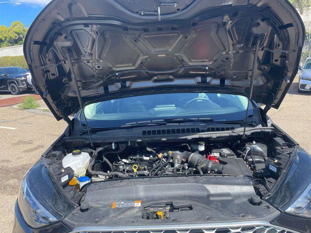 Photo of 2024 Agate Black Metallic Ford Edge