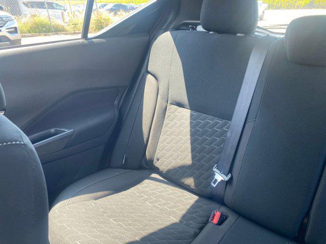 Photo of 2024 Super Black Nissan Kicks