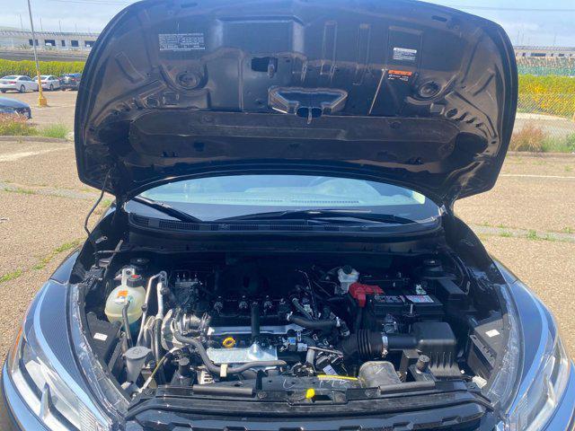 Photo of 2024 Super Black Nissan Kicks