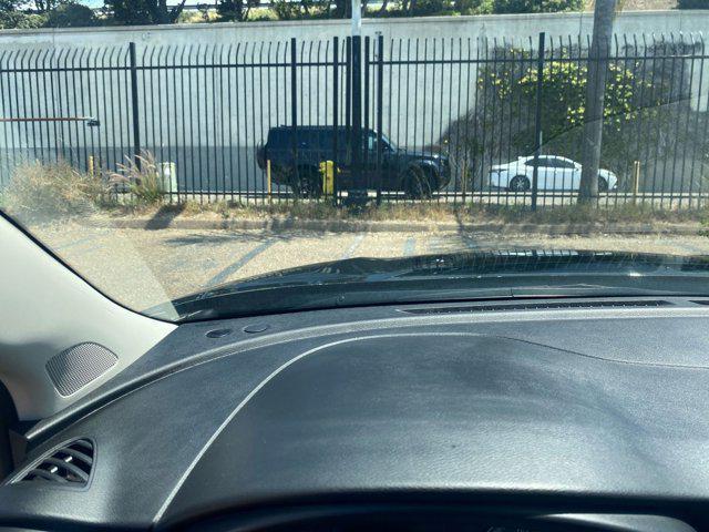 Photo of 2024 Super Black Nissan Kicks