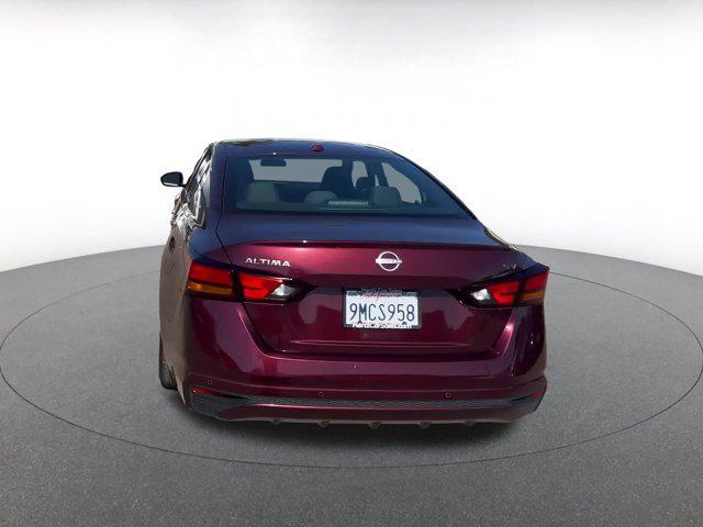 Photo of 2024 Garnet Pearl Metallic Nissan Altima