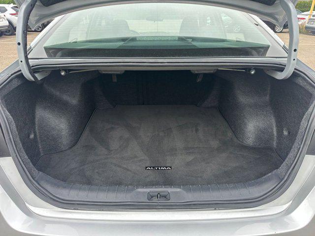 Photo of 2024 Brilliant Silver Metallic Nissan Altima