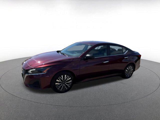 Photo of 2024 Garnet Pearl Metallic Nissan Altima