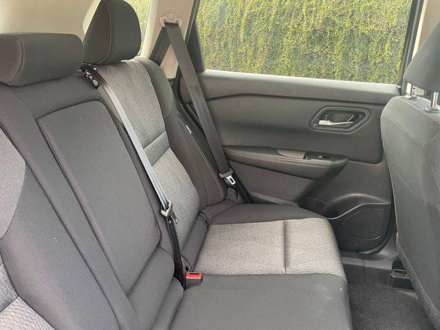 Photo of 2024 Super Black Nissan Rogue