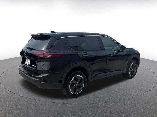 Photo of 2024 Super Black Nissan Rogue