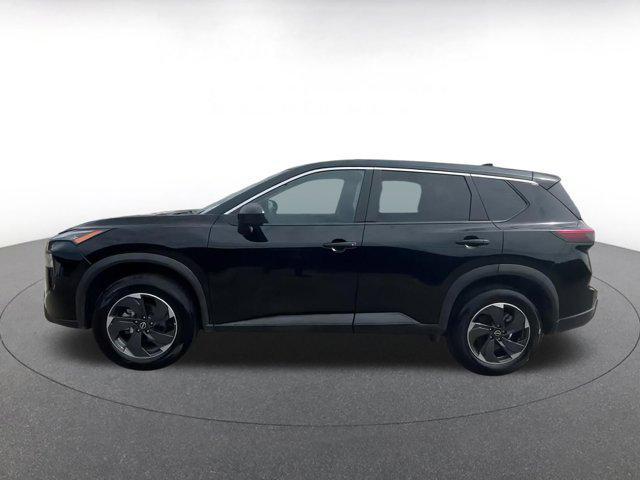Photo of 2024 Super Black Nissan Rogue