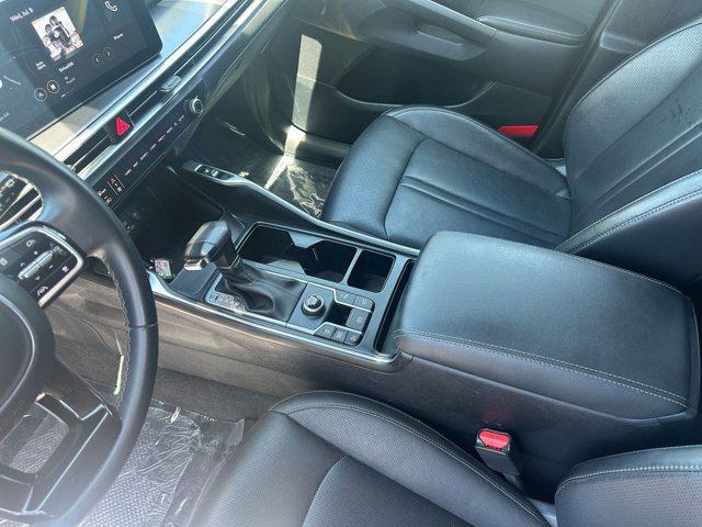Photo of 2024 Everlasting Silver Kia Sorento