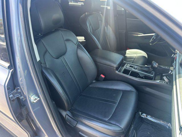 Photo of 2024 Everlasting Silver Kia Sorento