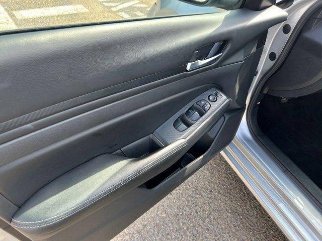Photo of 2024 Brilliant Silver Metallic Nissan Altima