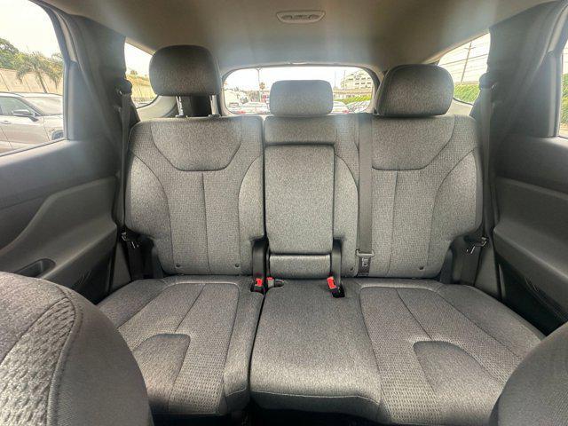 Photo of 2023 Shimmering Silver Hyundai SANTA FE