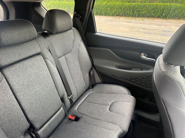 Photo of 2023 Shimmering Silver Hyundai SANTA FE