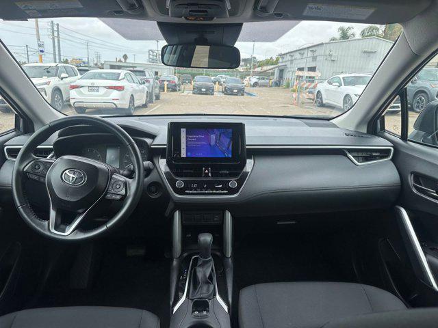 Photo of 2025 Blue Crush Metallic Toyota Corolla Cross