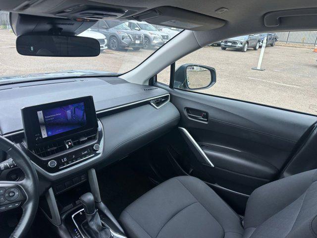 Photo of 2025 Blue Crush Metallic Toyota Corolla Cross