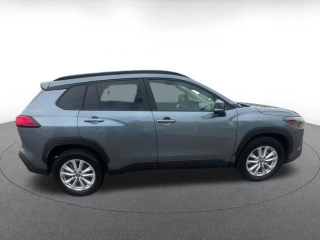 Photo of 2025 Blue Crush Metallic Toyota Corolla Cross