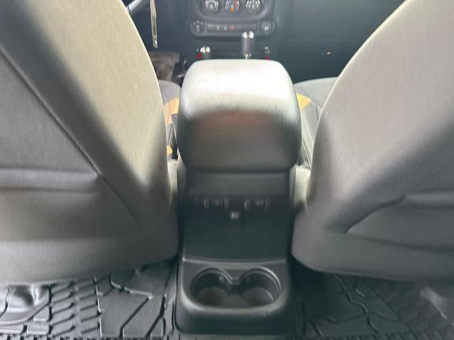 Photo of 2017 Bright White Clearcoat Jeep Wrangler Unlimited