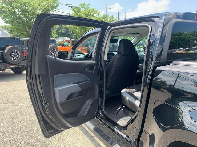 Photo of 2020 Black Chevrolet Colorado