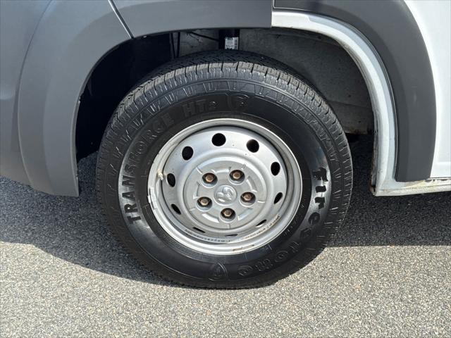 Photo of 2017 Bright White Clearcoat RAM ProMaster 3500