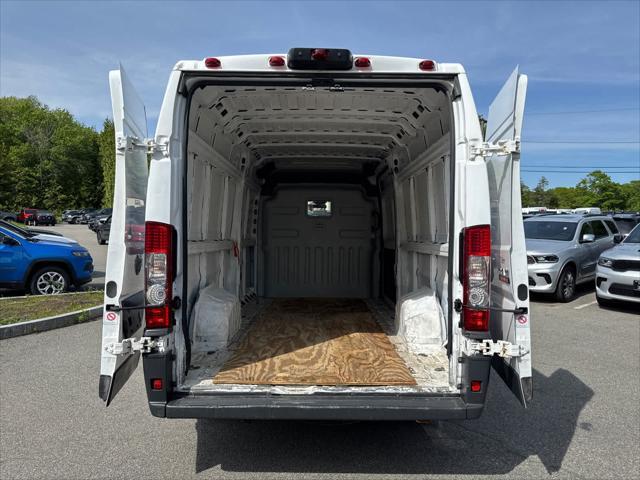 Photo of 2017 Bright White Clearcoat RAM ProMaster 3500