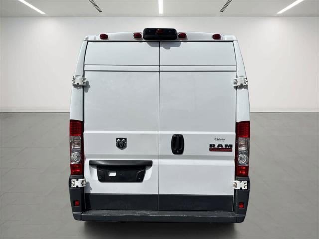 Photo of 2017 Bright White Clearcoat RAM ProMaster 3500