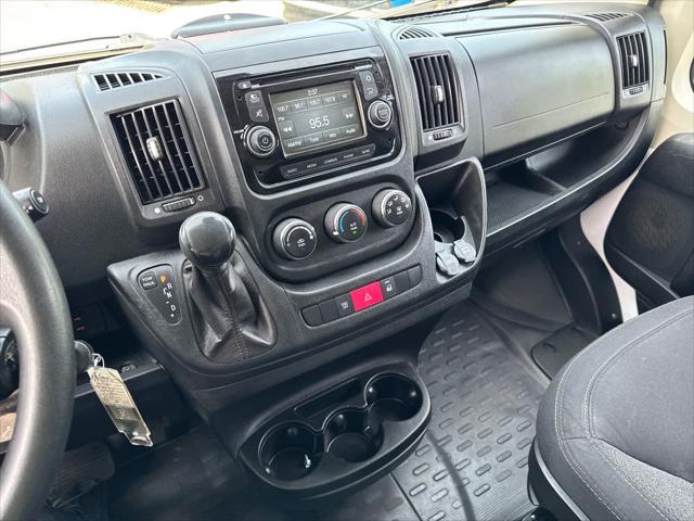 Photo of 2017 Bright White Clearcoat RAM ProMaster 3500