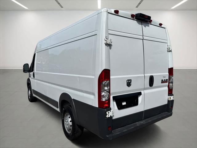 Photo of 2017 Bright White Clearcoat RAM ProMaster 3500