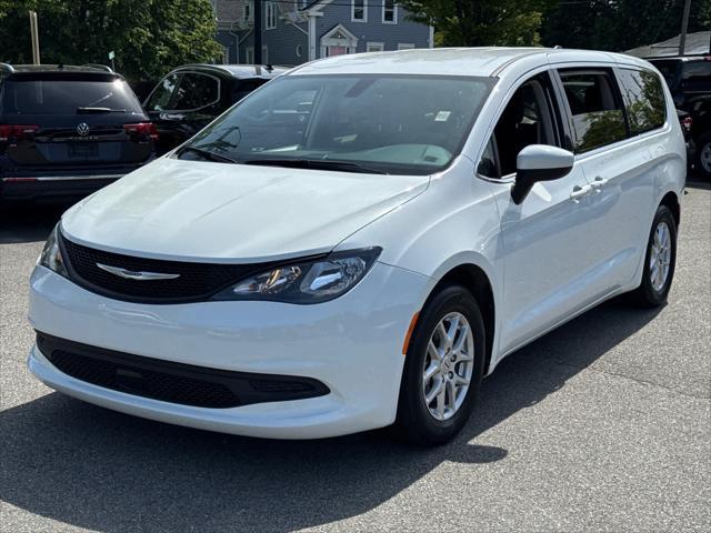 2022 Chrysler Voyager