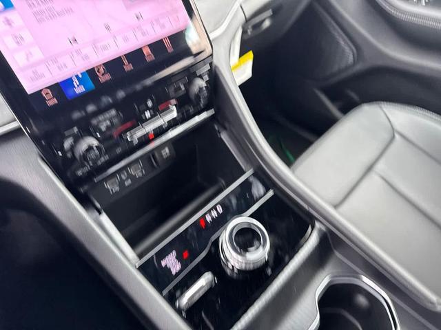 Photo of 2025 Velvet Red Pearlcoat Jeep Grand Cherokee