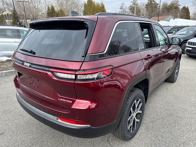 Photo of 2025 Velvet Red Pearlcoat Jeep Grand Cherokee