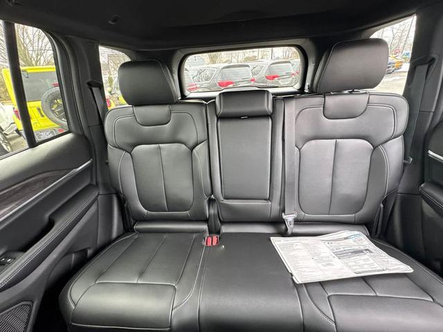 Photo of 2025 Velvet Red Pearlcoat Jeep Grand Cherokee