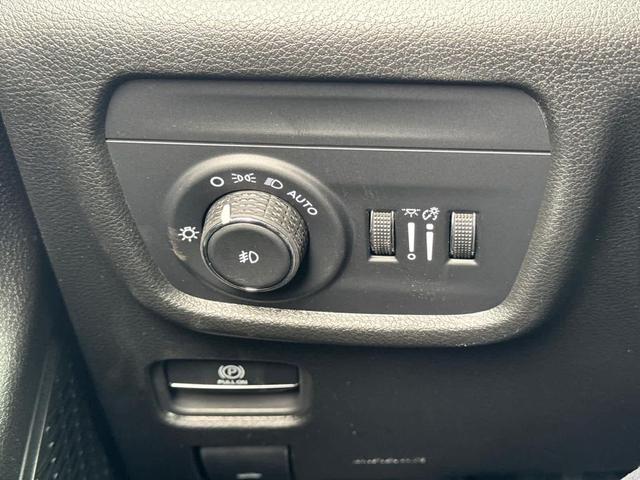 Photo of 2025 Velvet Red Pearlcoat Jeep Grand Cherokee