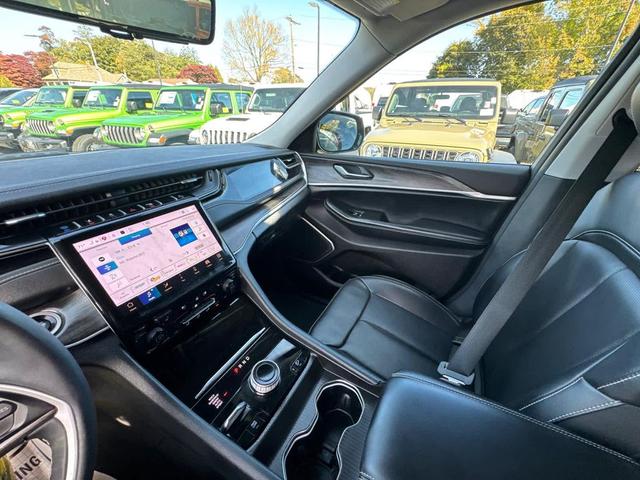 Photo of 2023 Bright White Clearcoat Jeep Grand Cherokee 4xe