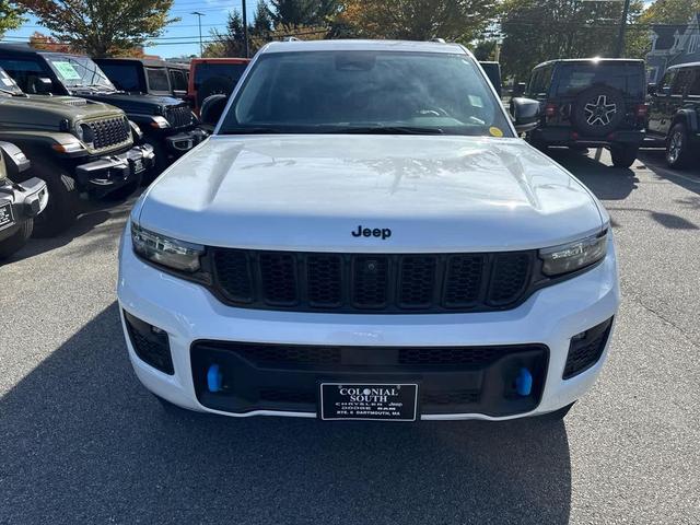Photo of 2023 Bright White Clearcoat Jeep Grand Cherokee 4xe