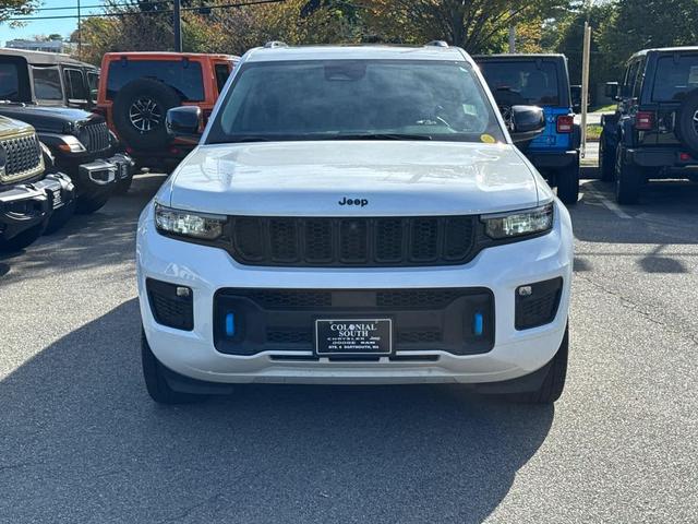 Photo of 2023 Bright White Clearcoat Jeep Grand Cherokee 4xe