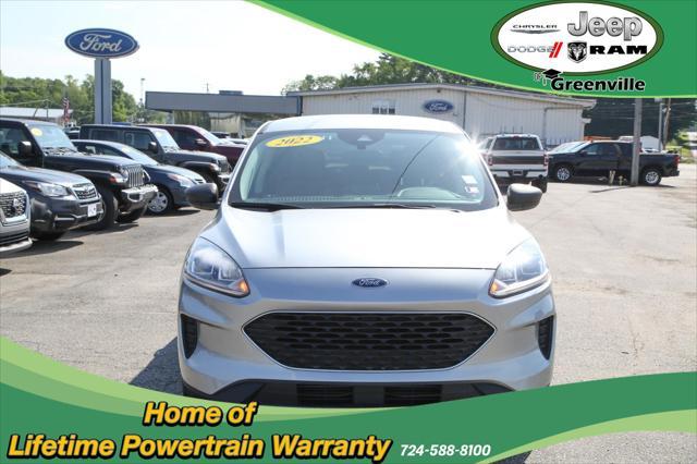 Photo of 2022 Iconic Silver Metallic Ford Escape