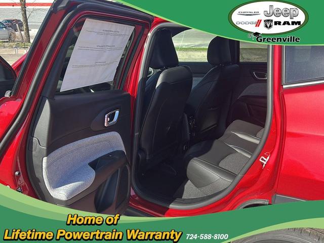 Photo of 2025 Red Hot Pearlcoat Jeep Compass