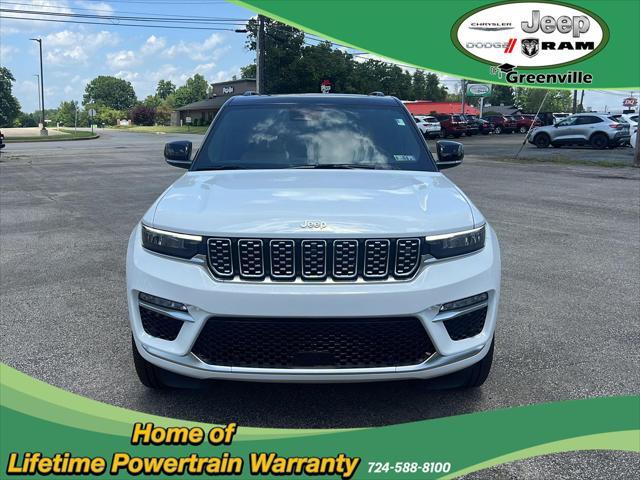 Photo of 2025 Bright White Clearcoat Jeep Grand Cherokee