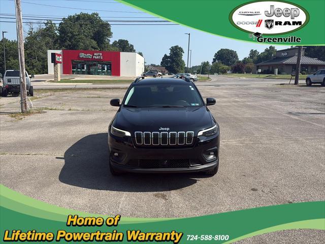 Photo of 2022 Diamond Black Crystal Pearlcoat Jeep Cherokee