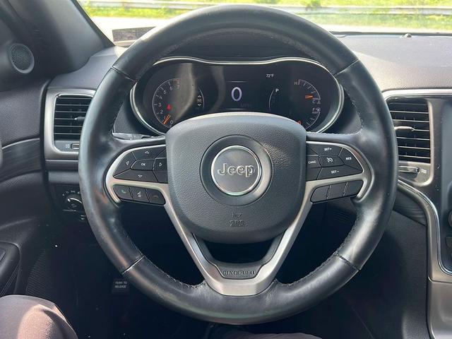 Photo of 2020 Diamond Black Crystal Pearlcoat Jeep Grand Cherokee